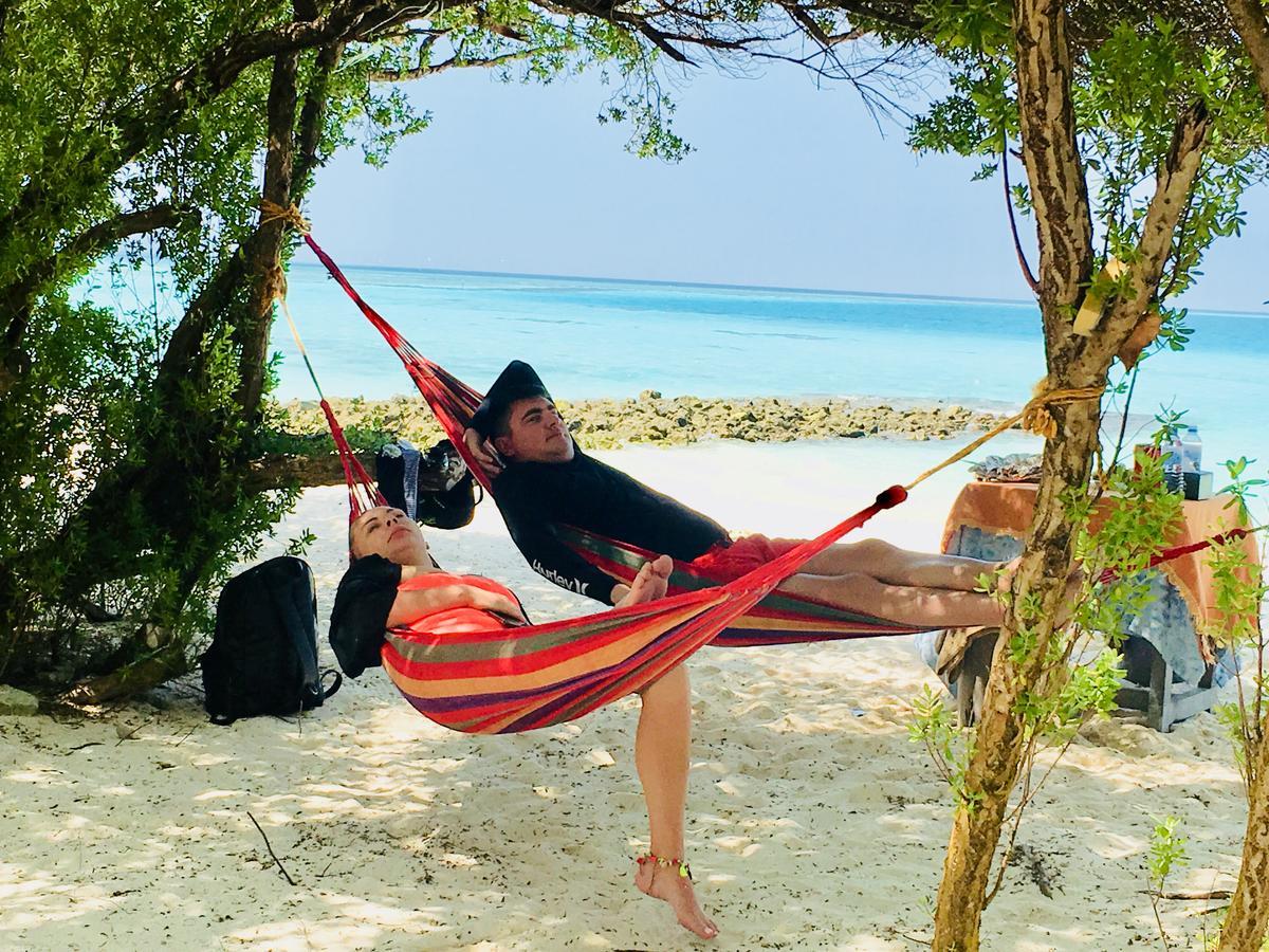 Sunset Holidays ฮูรา ภายนอก รูปภาพ