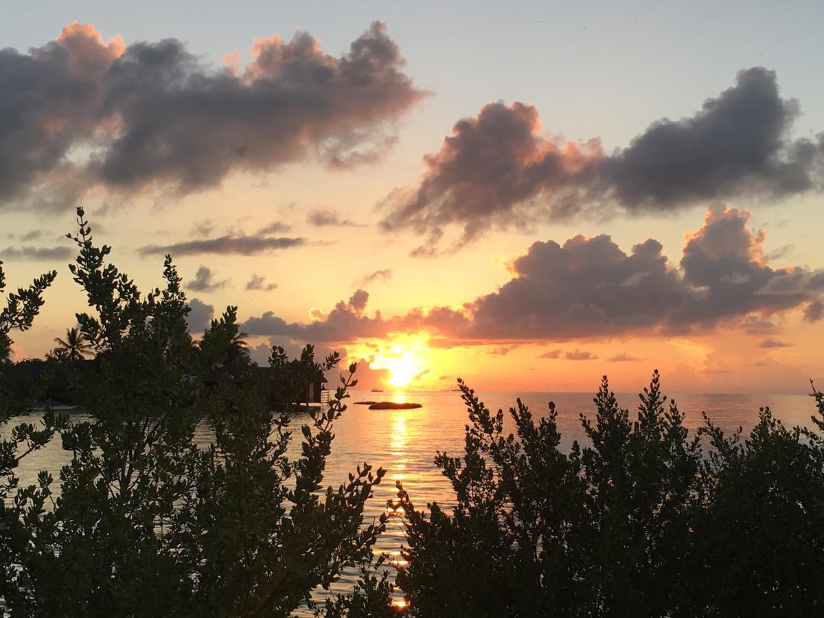 Sunset Holidays ฮูรา ภายนอก รูปภาพ